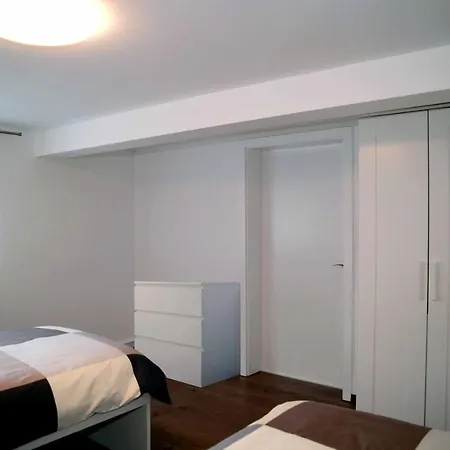 -schiefe- Marie אוברלונגוויץ