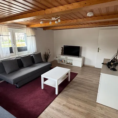 -schiefe- Marie דירה